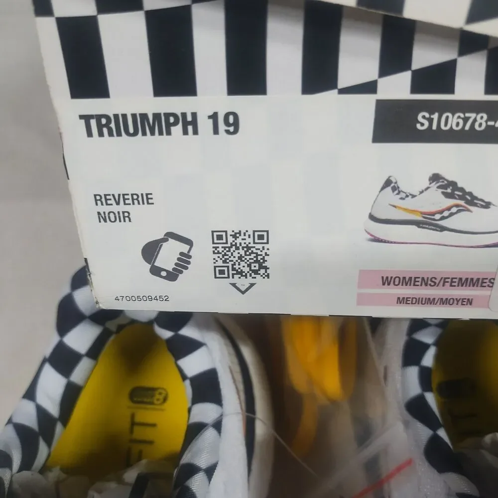 Saucony Triumph 19 Womens Running Shoes Size 5 NEW In Box with Extra Laces